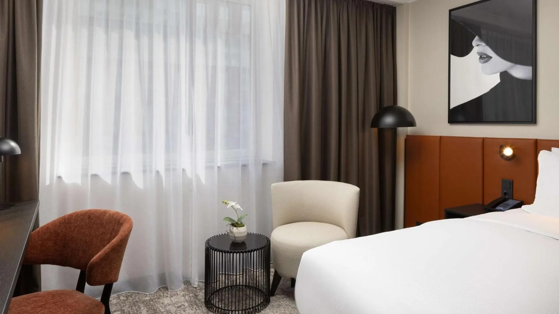 Hotel Hilton Duesseldorf  Düsseldorf