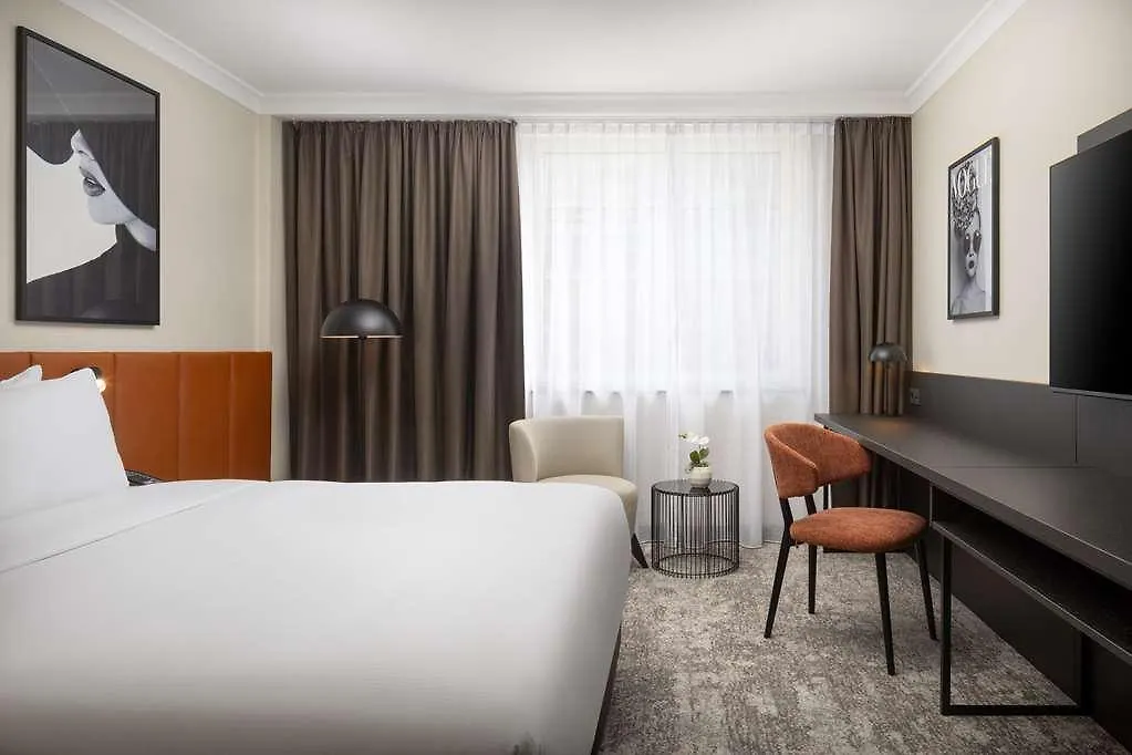 Hilton Duesseldorf Hotel 5*, Dusseldorf Germany
