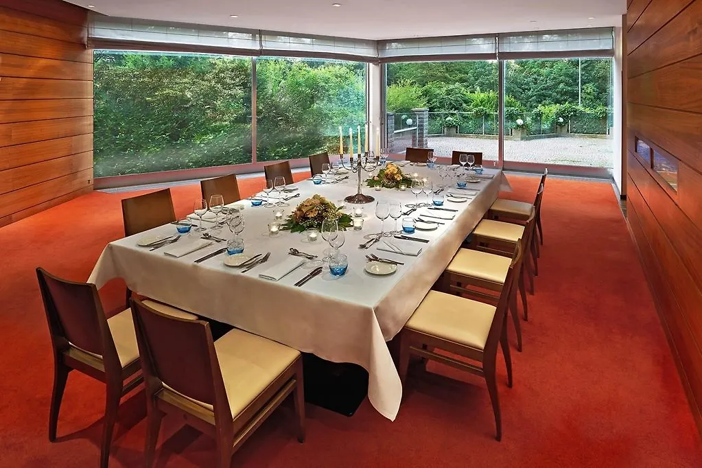 *****  Hilton Duesseldorf Hotel Germany
