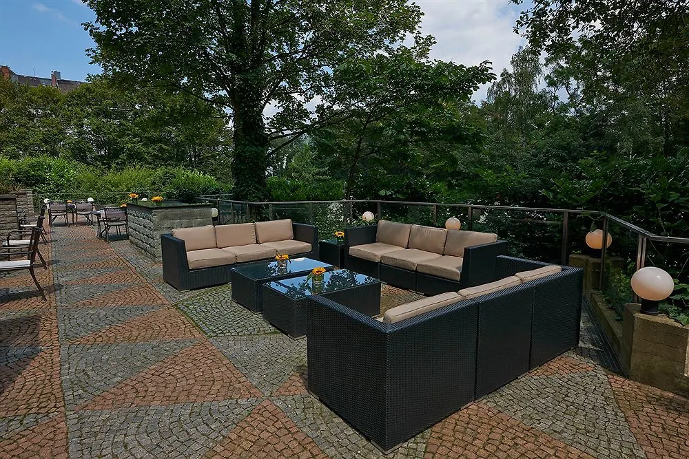 *****  Hilton Duesseldorf Hotel Germany